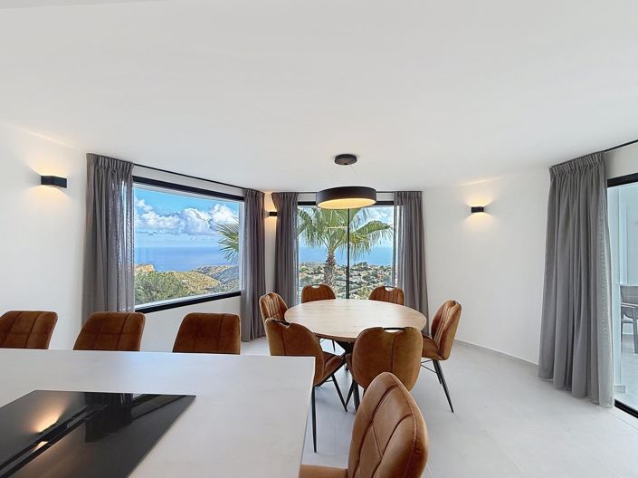 Image No.27-5 Bed Villa for sale