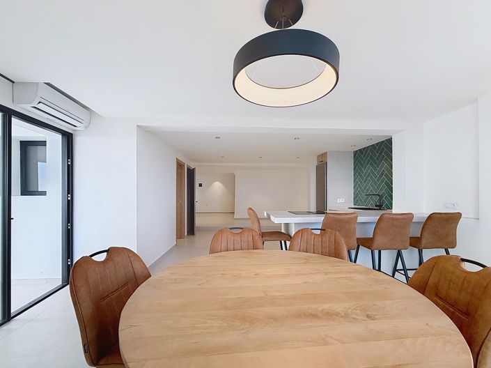 Image No.29-5 Bed Villa for sale