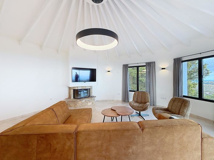 Image No.4-5 Bed Villa for sale