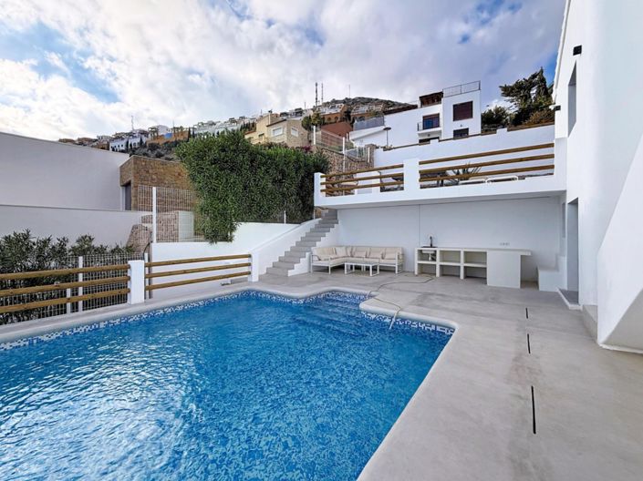 Image No.41-5 Bed Villa for sale