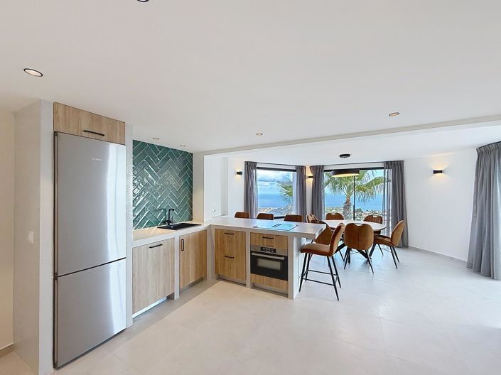 Image No.43-5 Bed Villa for sale