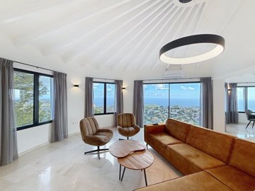 villa-reformada-en-venta-dalias-cumbre-del-so