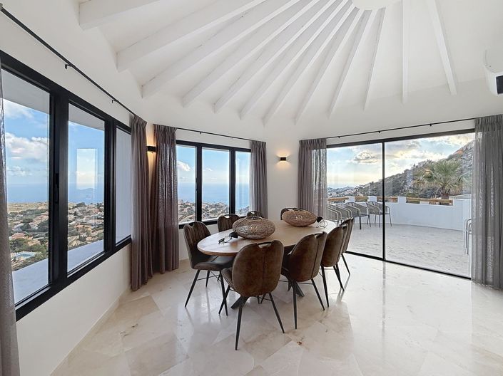 Image No.6-5 Bed Villa for sale