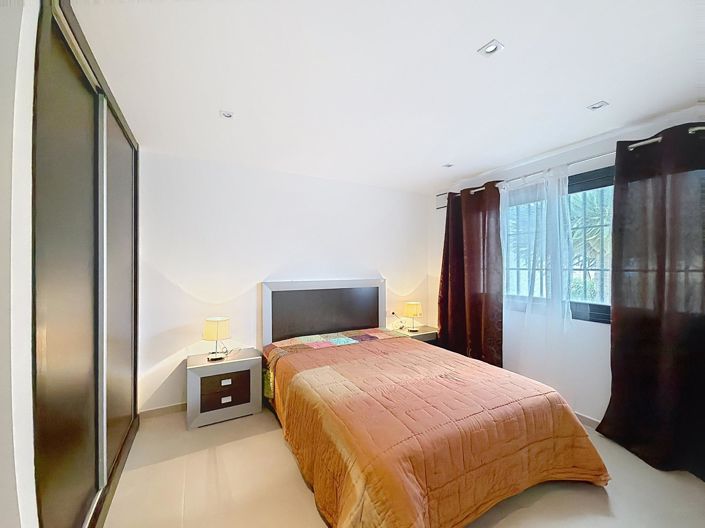 Image No.25-4 Bed Villa for sale