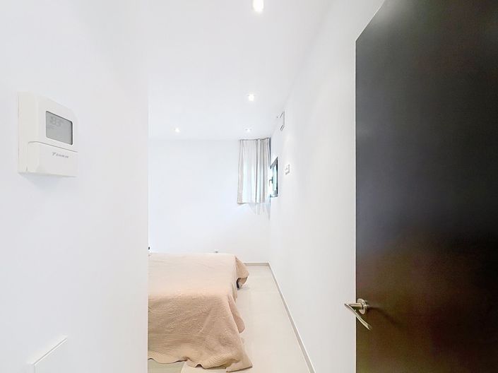 Image No.28-4 Bed Villa for sale