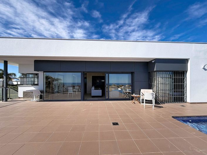 Image No.32-4 Bed Villa for sale