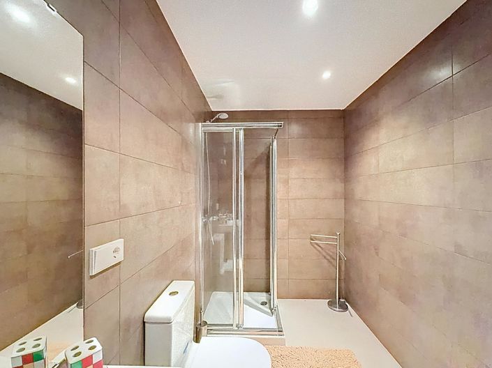 Image No.40-4 Bed Villa for sale