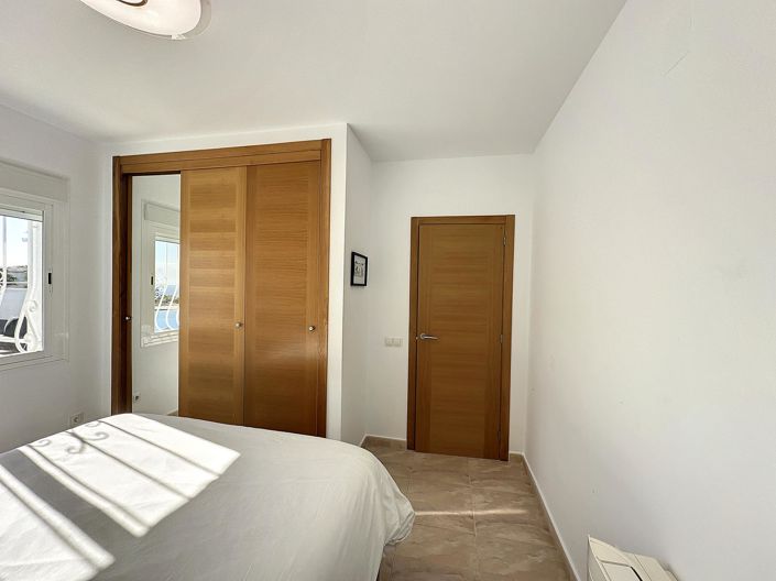 Image No.29-5 Bed Villa for sale