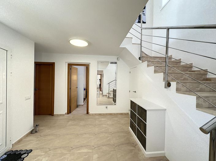 Image No.37-5 Bed Villa for sale