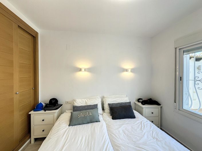 Image No.40-5 Bed Villa for sale