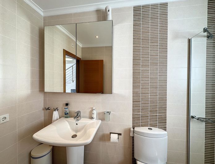 Image No.44-5 Bed Villa for sale