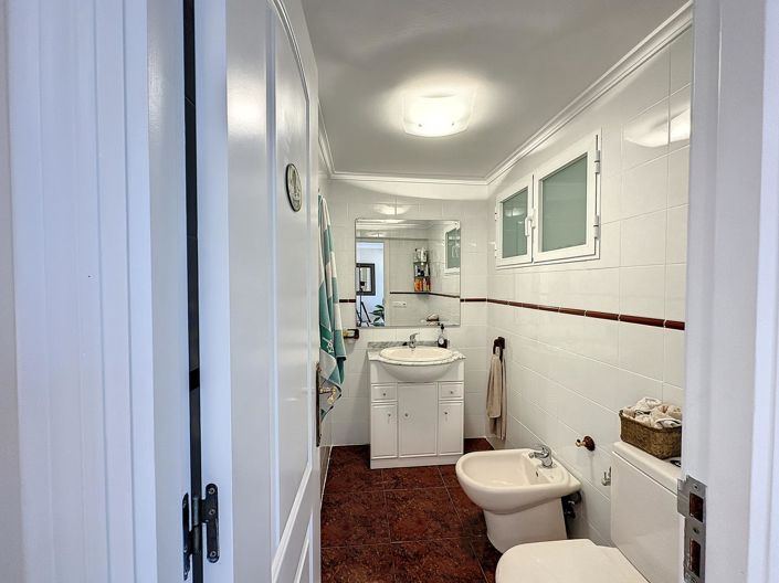 Image No.15-4 Bed Villa for sale