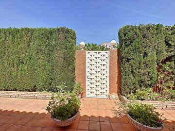 villa-adelfas-cumbre-del-sol-1851-1