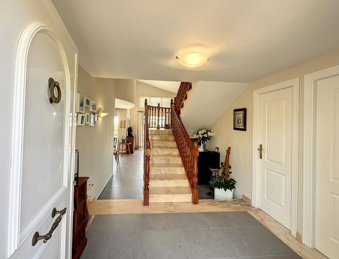 Image No.4-4 Bed Villa for sale