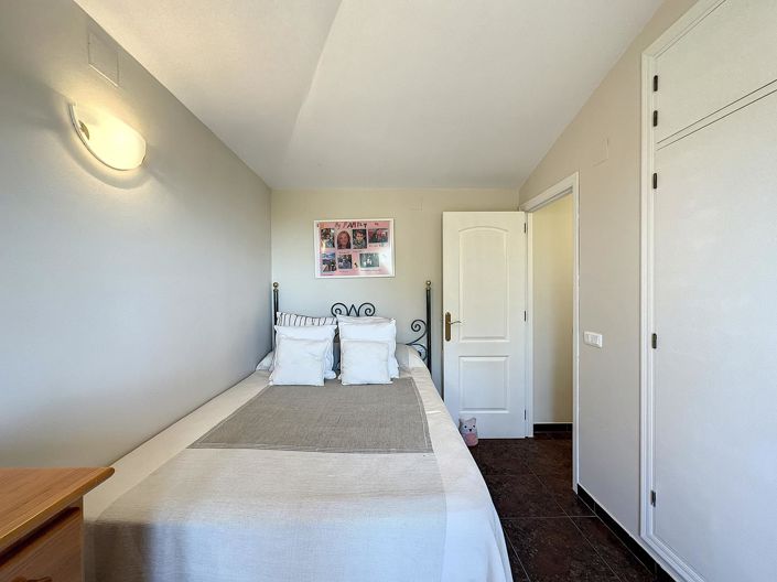 Image No.40-4 Bed Villa for sale