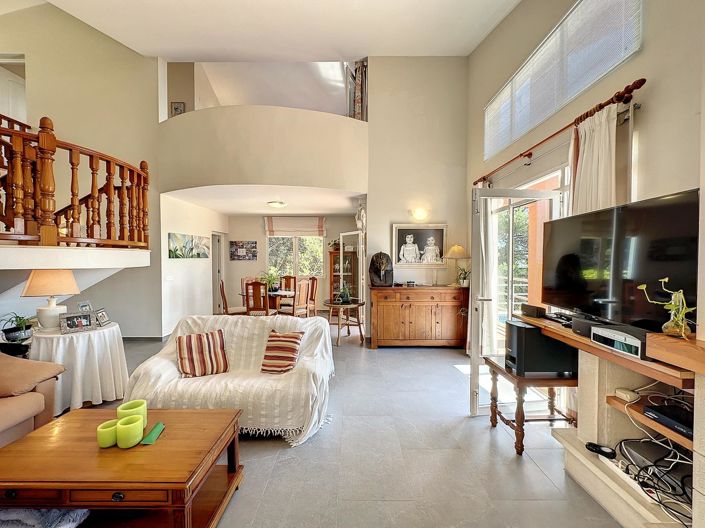 Image No.8-4 Bed Villa for sale