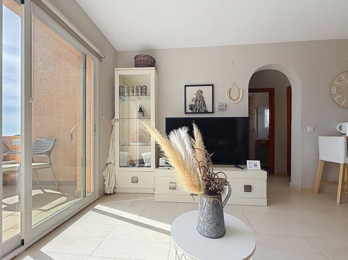 Image No.10-2 Bed Apartment for sale