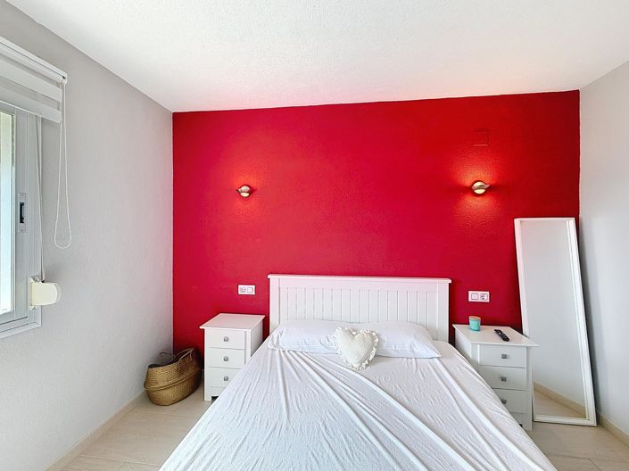 Image No.19-2 Bed Apartment for sale