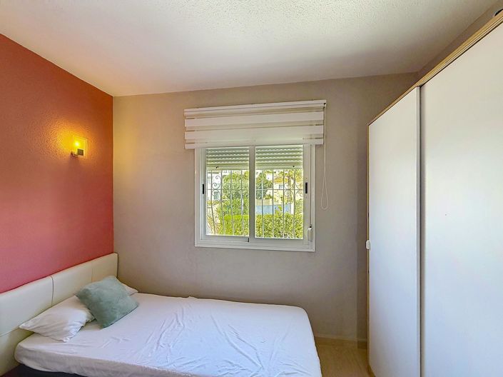 Image No.27-2 Bed Apartment for sale