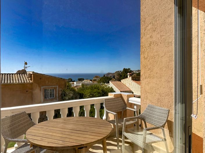 Image No.30-2 Bed Apartment for sale