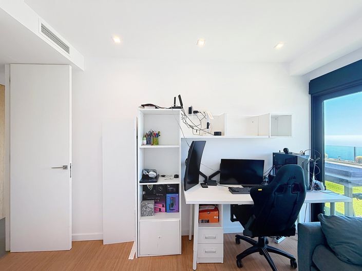 Image No.38-3 Bed Apartment for sale