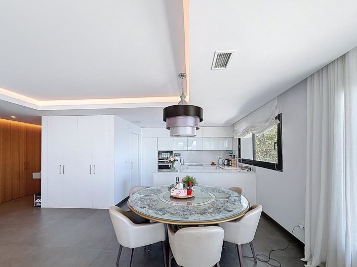 Image No.6-3 Bed Apartment for sale