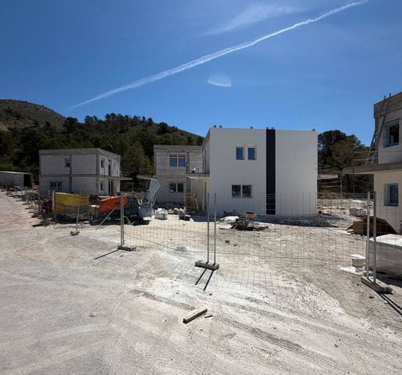 Image No.17-3 Bed Villa for sale