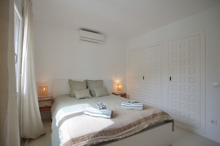 Image No.27-4 Bed Villa for sale