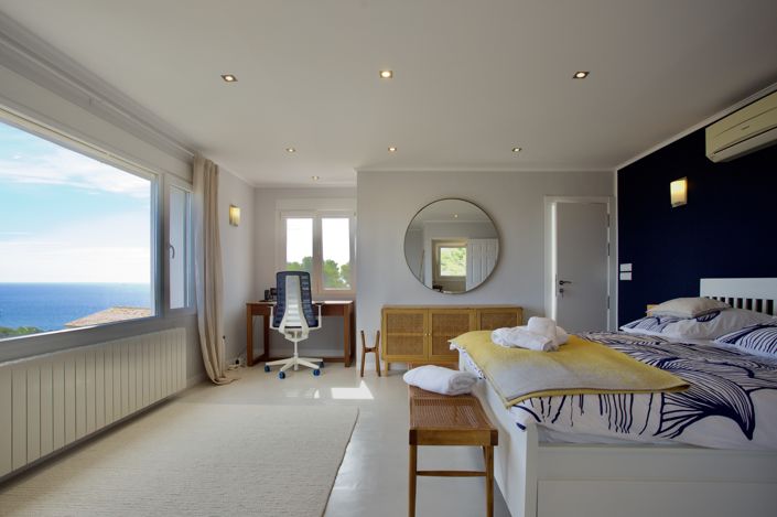 Image No.9-4 Bed Villa for sale