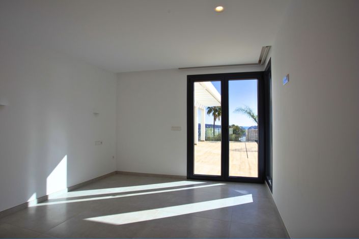 Image No.12-3 Bed Villa for sale