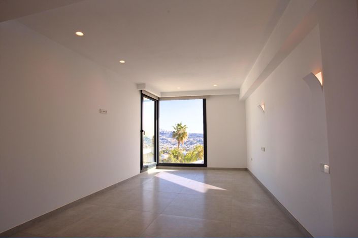 Image No.16-3 Bed Villa for sale