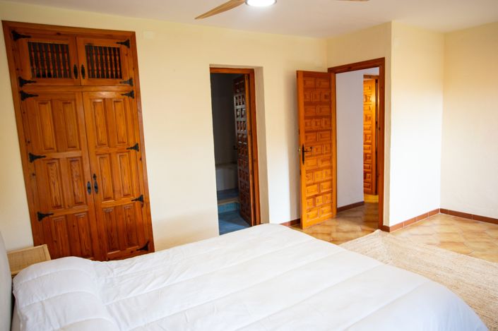 Image No.25-2 Bed Villa for sale