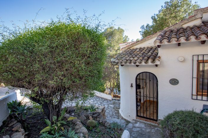 Image No.4-2 Bed Villa for sale