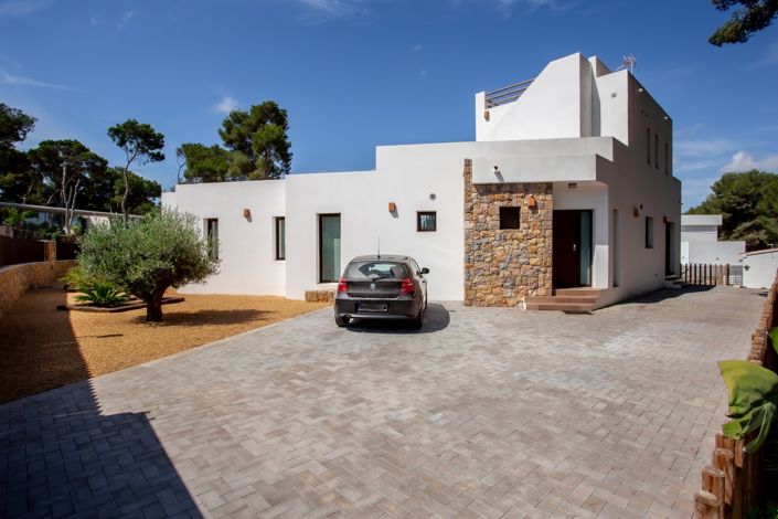 Image No.17-3 Bed Villa for sale