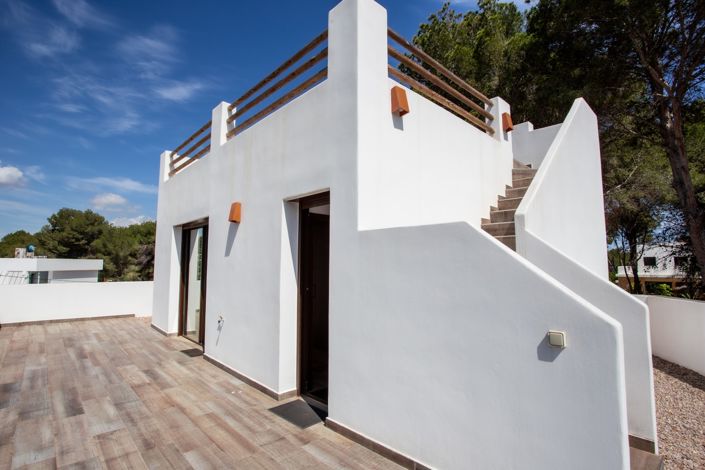 Image No.18-3 Bed Villa for sale