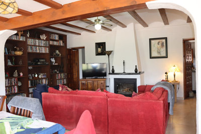 12394-villa-for-sale-in-orba-287559-large