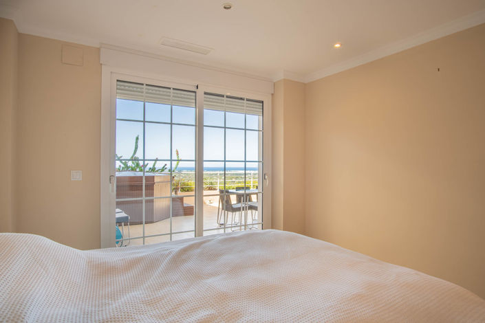 Image No.13-3 Bed Apartment for sale