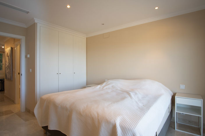 Image No.14-3 Bed Apartment for sale