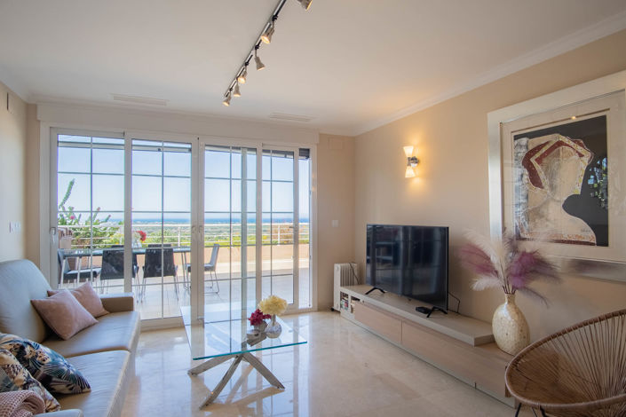 Image No.20-3 Bed Apartment for sale