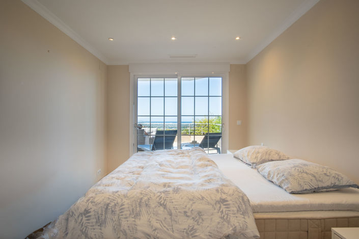 Image No.28-3 Bed Apartment for sale