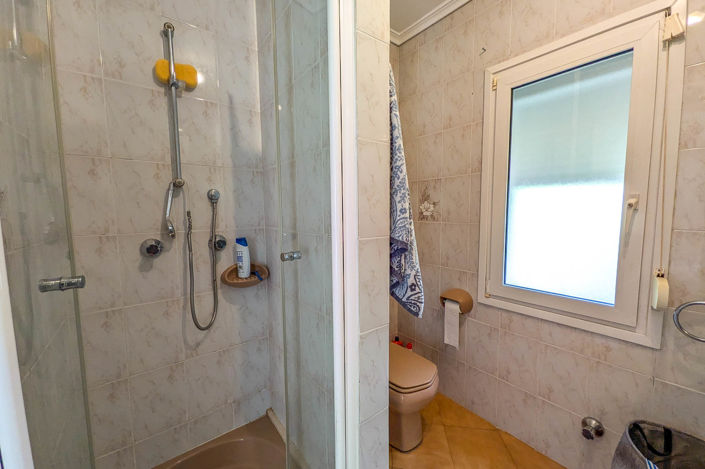 Image No.25-4 Bed Villa for sale