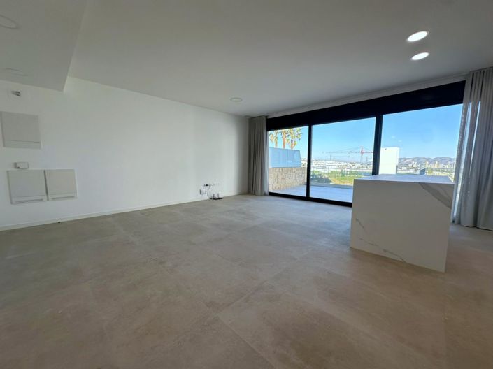 Image No.18-3 Bed Apartment for sale