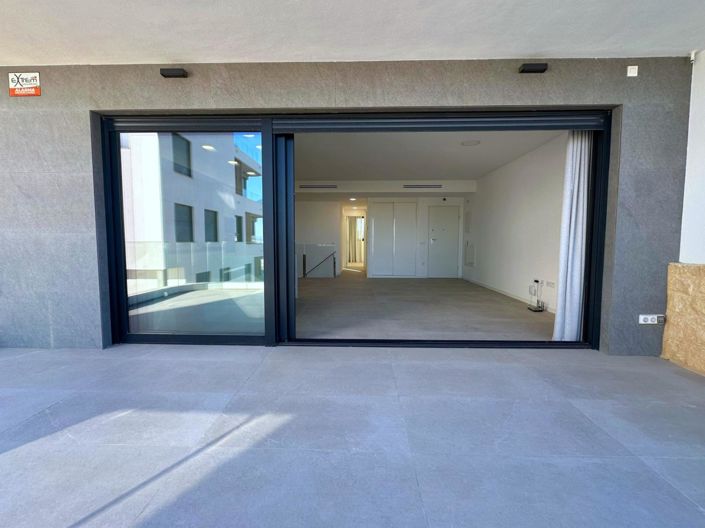 Image No.20-3 Bed Apartment for sale