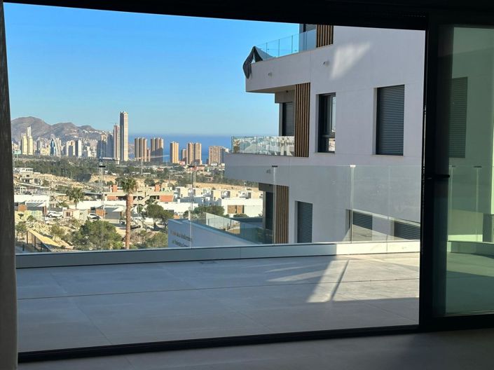 Image No.32-3 Bed Apartment for sale