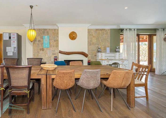 Image No.3-8 Bed Country House for sale