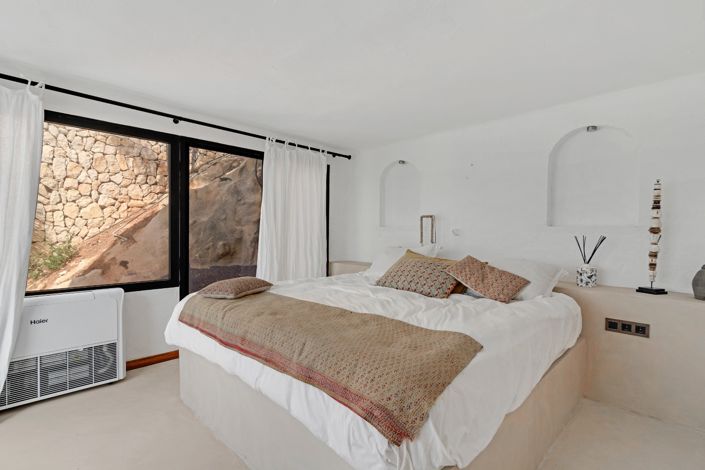 Image No.47-5 Bed Villa for sale