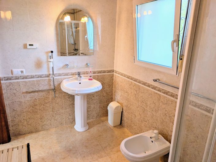 Image No.50-5 Bed Villa for sale