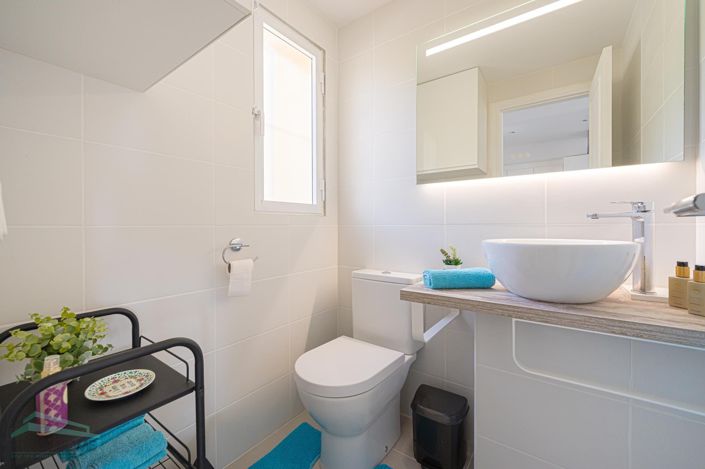 Image No.25-3 Bed Apartment for sale
