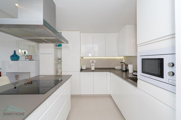 Image No.27-3 Bed Apartment for sale