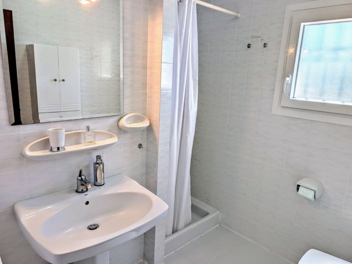 Image No.37-3 Bed Villa for sale